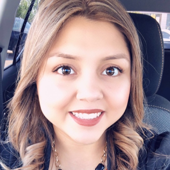 Meet your Posher, Miriam - Picture 1 of 1